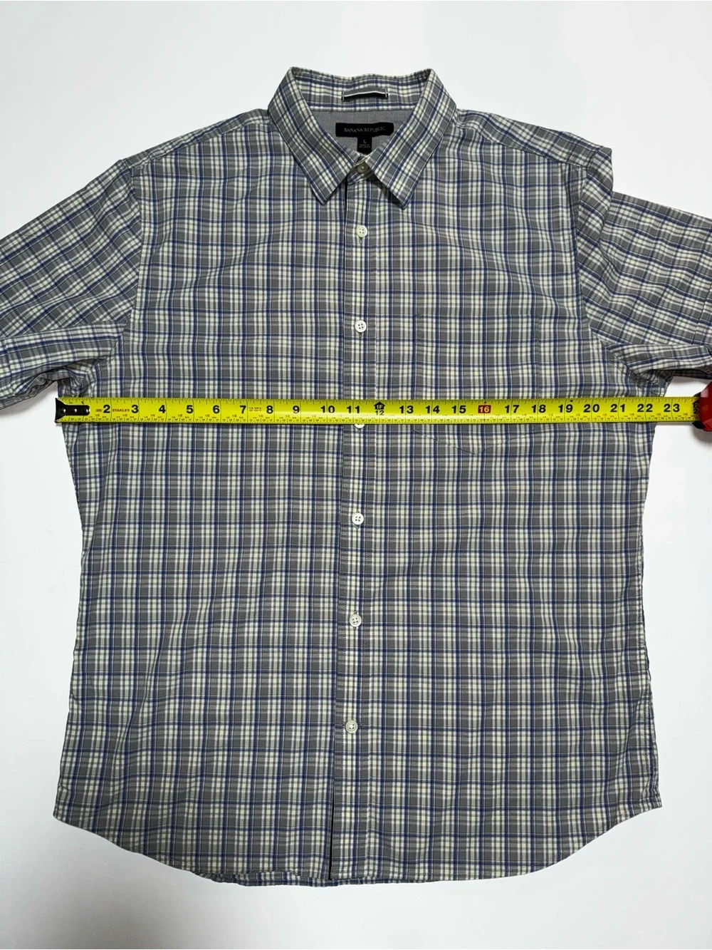 Banana Republic Men’s Plaid Button-Up Shirt, Short Sleeve, Point Collar, L